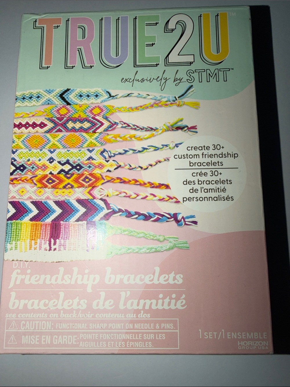 Friendship bracelet kit
